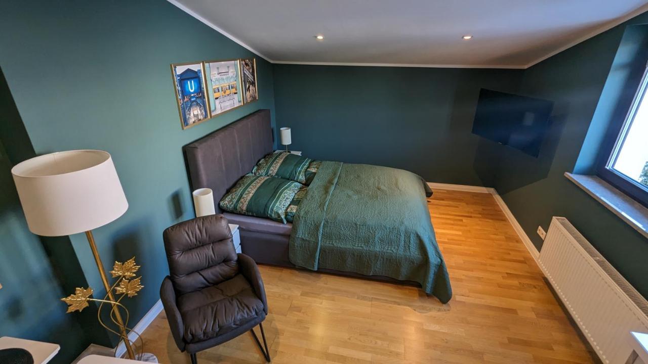 ברלין 3 Rooms - Zimmervermietung Naehe Flughafen Ber - Gratis Wlan, Parken & Netflix מראה חיצוני תמונה